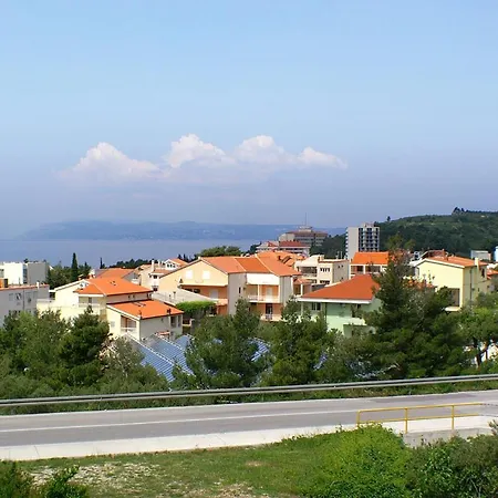 Apartment Apartments With Parking Space Tucepi, Makarska - 6695
