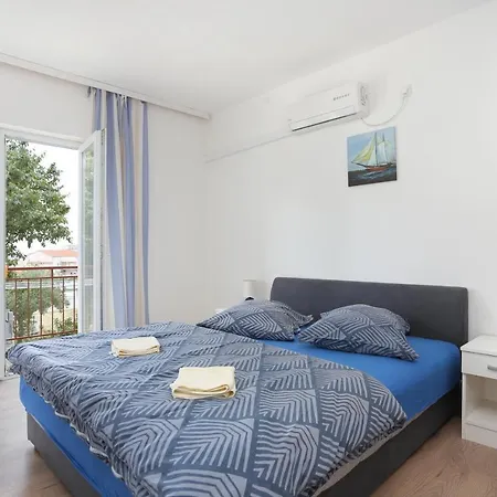 Apartments With Parking Space Tucepi, Makarska - 6695 Apartment *