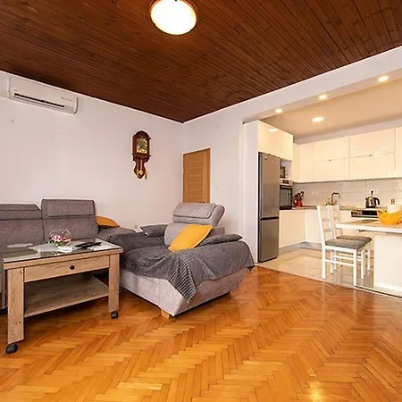 With Parking Space Tucepi, Makarska - 6695