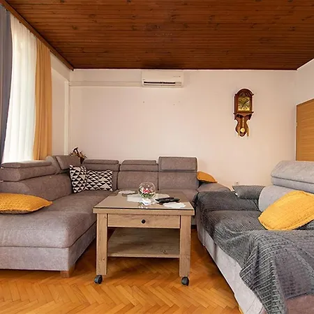 Lejlighed With Parking Space Tucepi, Makarska - 6695 *